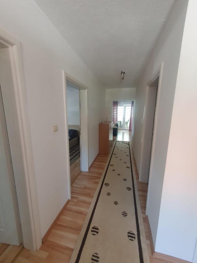 리브노 Apartman Jaca 아파트 외부 사진